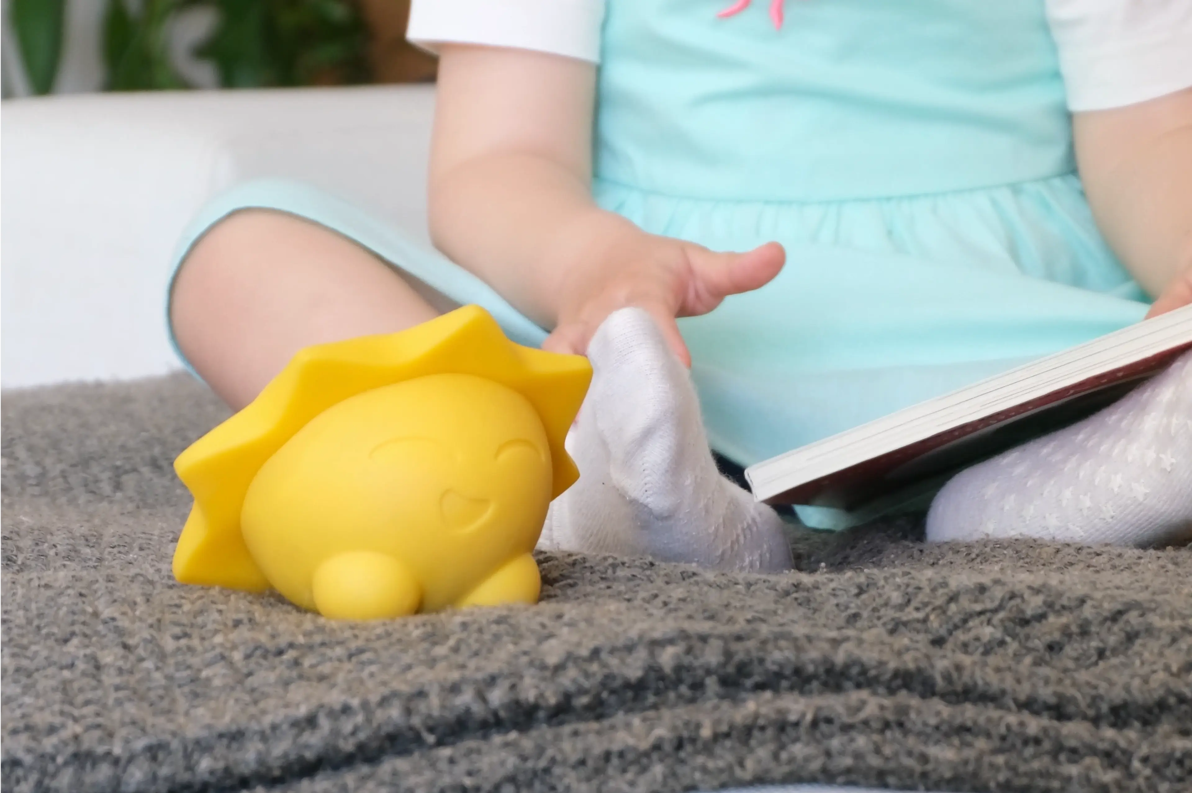 Descriptive alt text