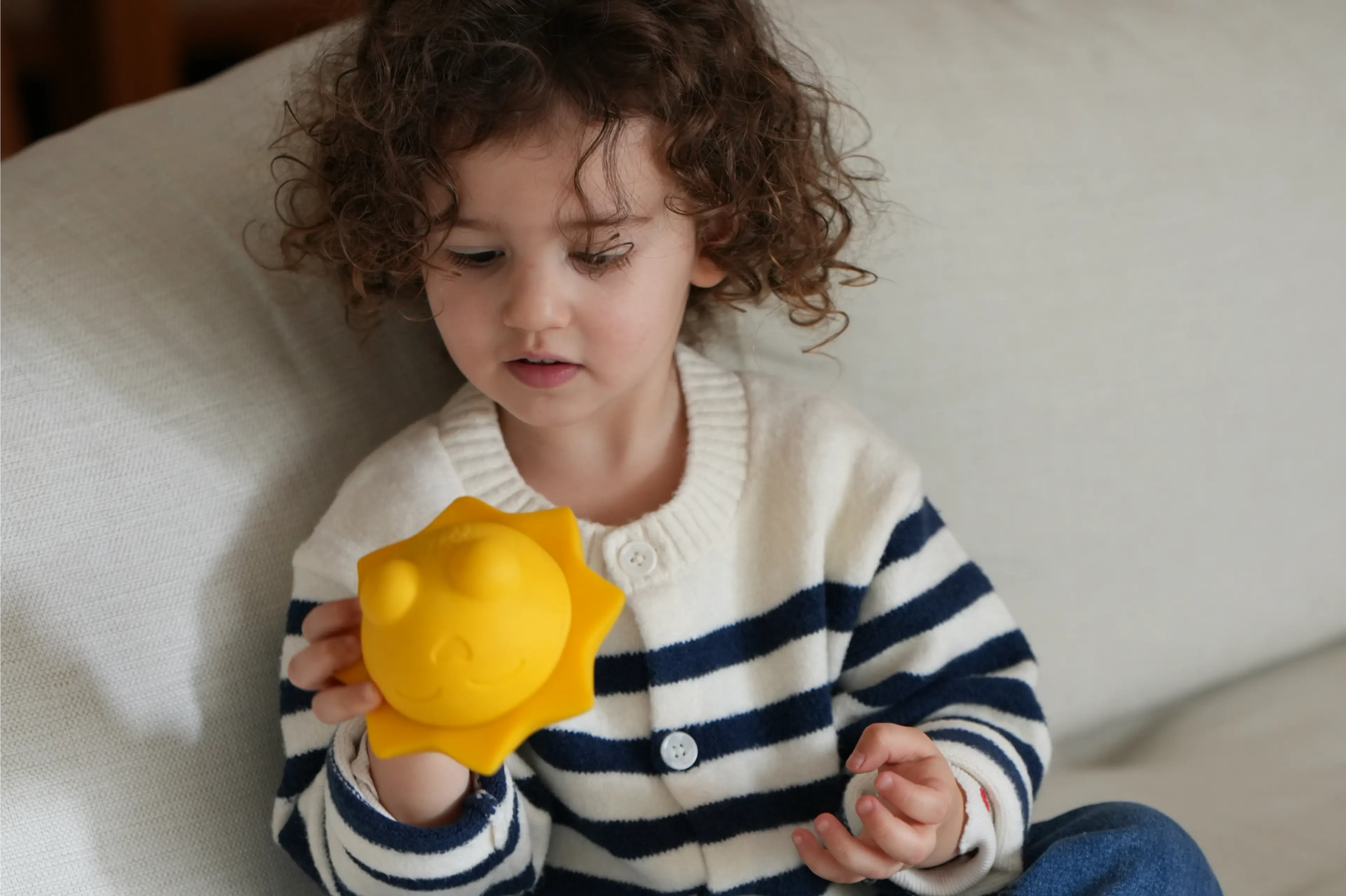 Descriptive alt text